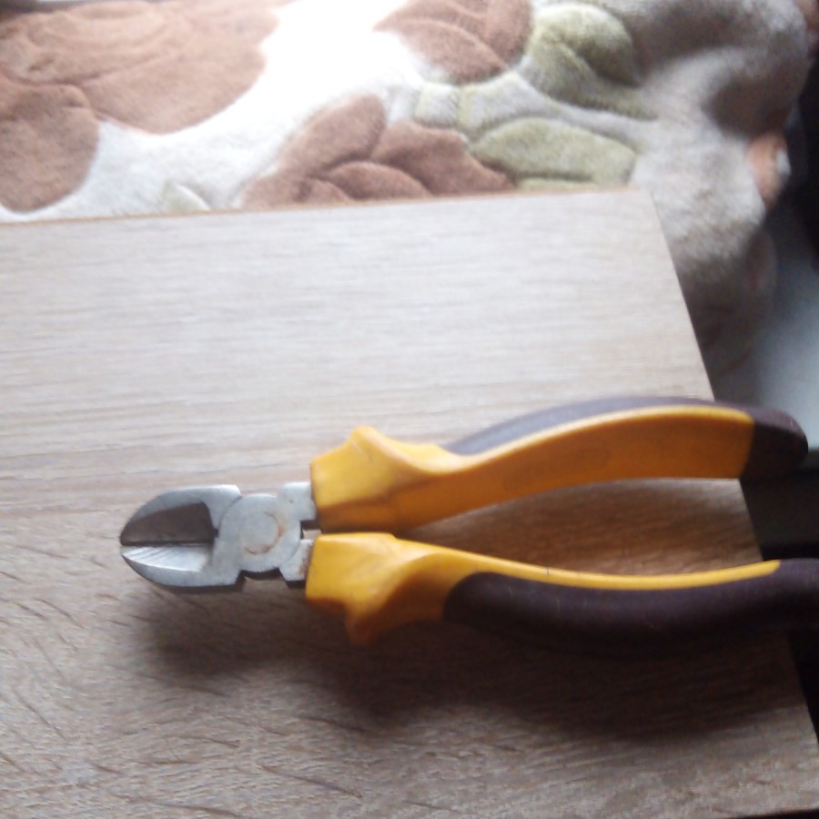 Пласкогубцы по металлу